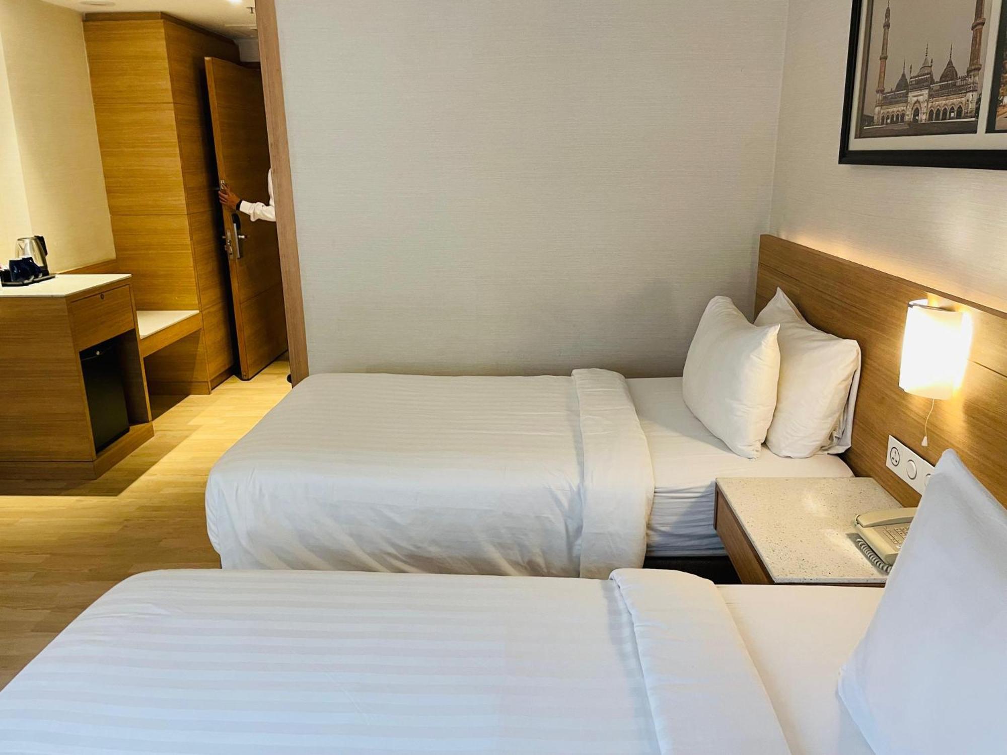 Hotel Maple Tree - Near Ekana Cricket Stadium - Lucknow Eksteriør billede