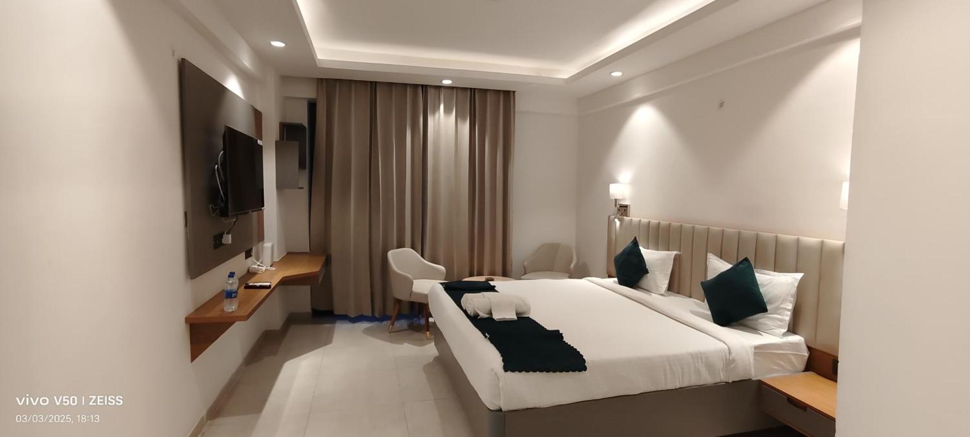 Hotel Maple Tree - Near Ekana Cricket Stadium - Lucknow Eksteriør billede