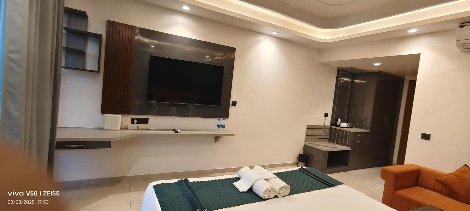 Hotel Maple Tree - Near Ekana Cricket Stadium - Lucknow Eksteriør billede
