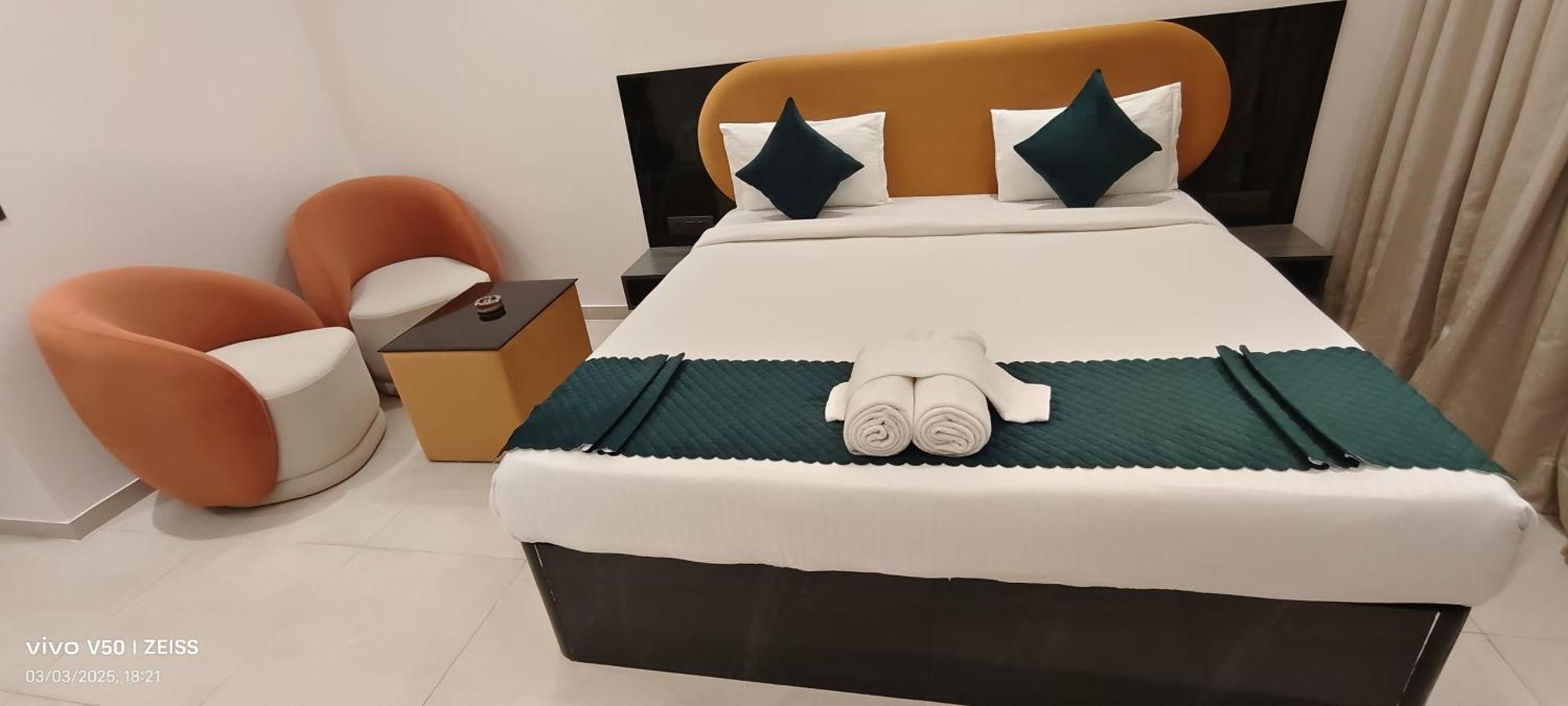 Hotel Maple Tree - Near Ekana Cricket Stadium - Lucknow Eksteriør billede