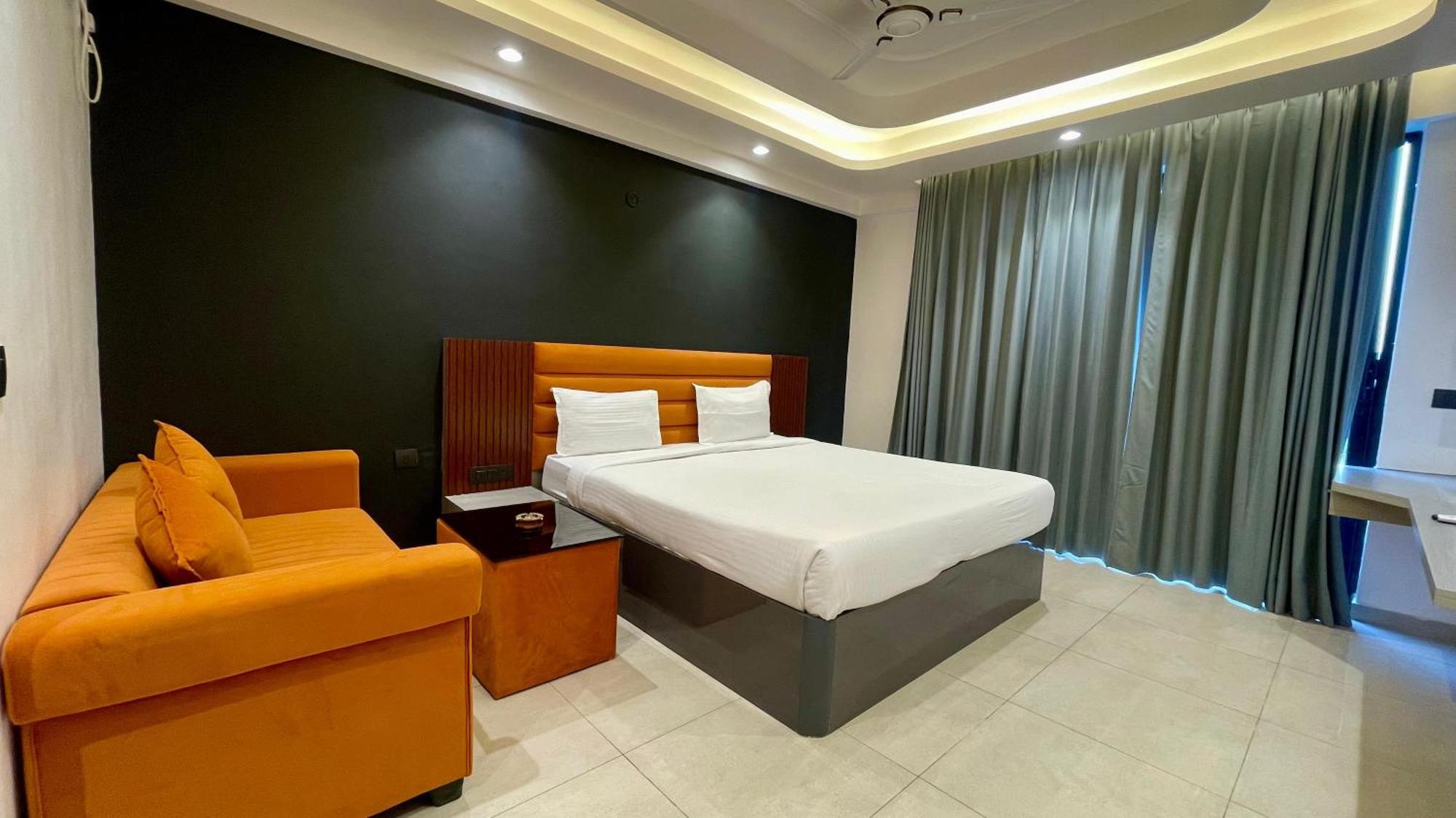 Hotel Maple Tree - Near Ekana Cricket Stadium - Lucknow Eksteriør billede